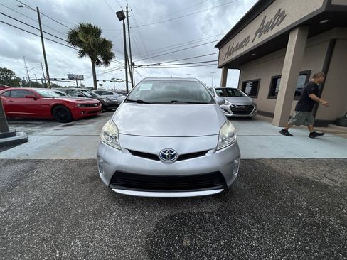 Used 2012 Toyota Prius Two FWD image 6