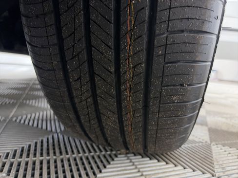 Used 2023 Volkswagen Atlas SEL R-Line image 12