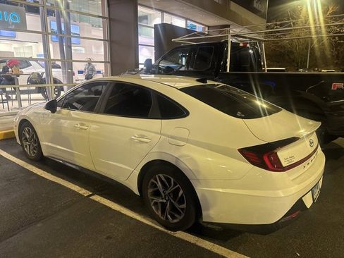 Used 2020 Hyundai Sonata SEL w/ Convenience Package image 3