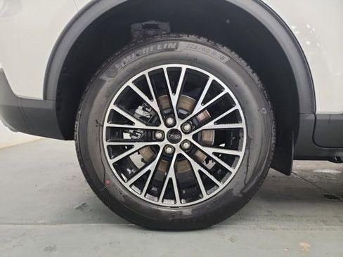 New 2025 Ford Escape Base w/ Class II Trailer Tow Package image 36