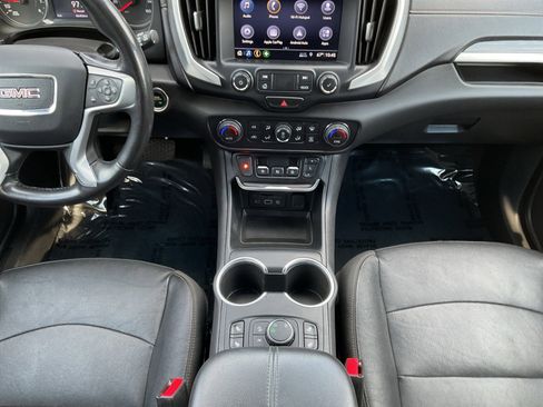 Used 2020 GMC Terrain SLT image 11