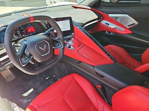 Certified 2025 Chevrolet Corvette Stingray Preferred Conv w/ 2LT RWD image 14