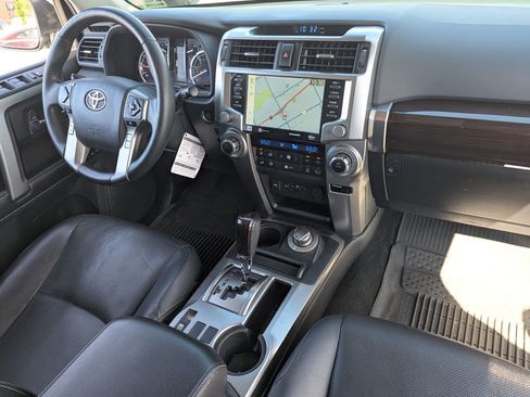 Used 2022 Toyota 4Runner Limited AWD/4WD image 36