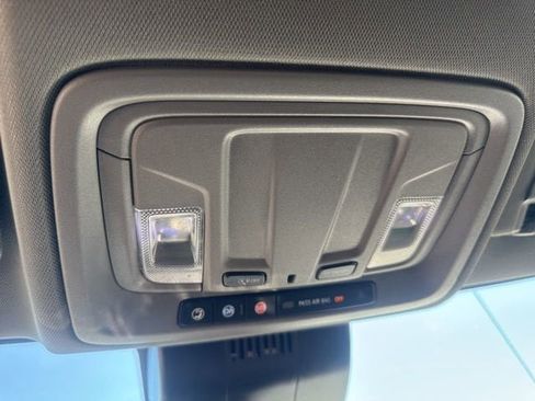 Used 2023 Chevrolet Silverado 1500 LT AWD/4WD image 12