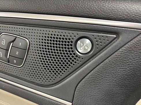 Used 2021 Ford Edge Titanium w/ Class II Trailer Tow Package image 13