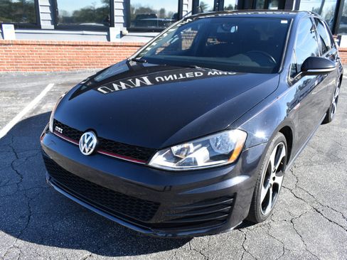 Used 2017 Volkswagen GTI S image 2