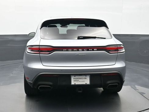 Certified 2022 Porsche Macan AWD/4WD image 22