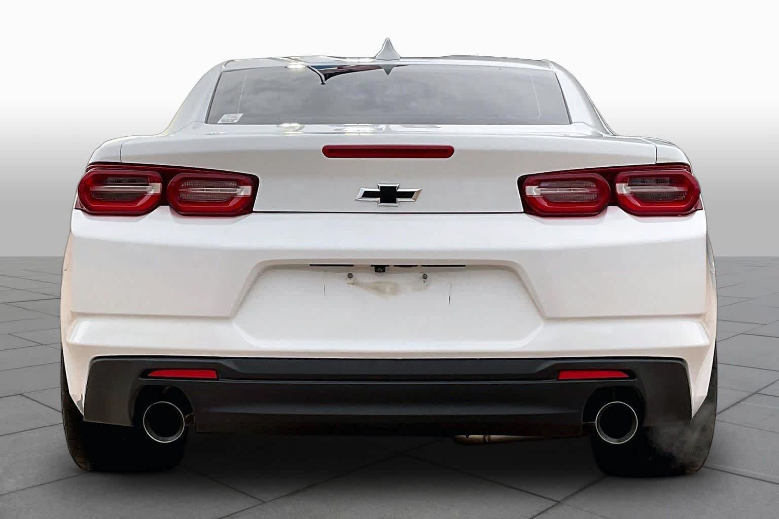Used 2023 Chevrolet Camaro LT w/ Technology Package RWD image 6