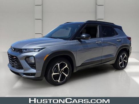Used 2021 Chevrolet TrailBlazer RS w/ Technology Package FWD image 1