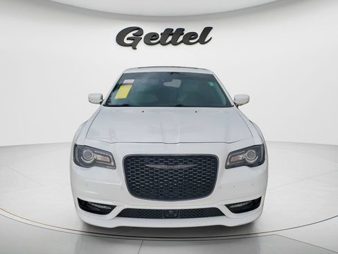 Used 2022 Chrysler 300 Touring L w/ Popular Equipment Group AWD/4WD image 2