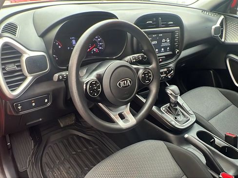 Used 2020 Kia Soul LX image 23