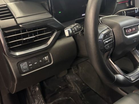 Used 2024 GMC Acadia AT4 image 15