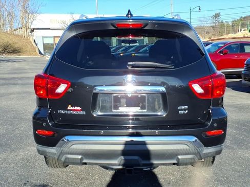 Used 2019 Nissan Pathfinder SV image 6