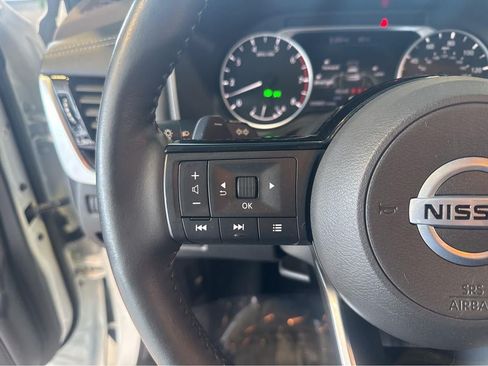 Used 2021 Nissan Rogue SV AWD/4WD image 19