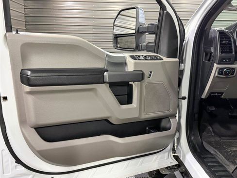 Used 2021 Ford F250 XLT w/ XLT Premium Package image 31