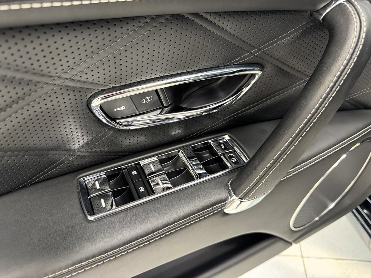 Used 2014 Bentley Flying Spur W12 AWD/4WD image 14