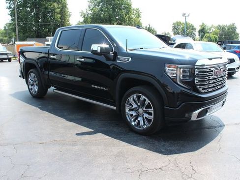 Used 2022 GMC Sierra 1500 Denali w/ Technology Package AWD/4WD image 15