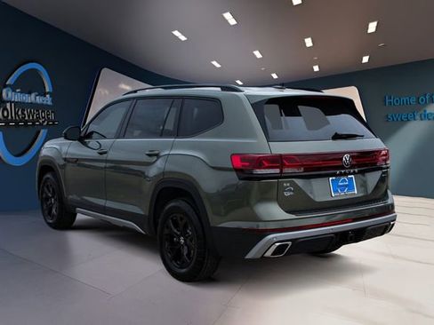 New 2026 Volkswagen Atlas Peak Edition image 6