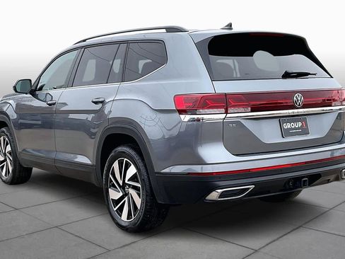 Used 2025 Volkswagen Atlas SE image 10