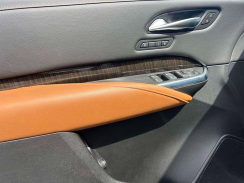 Used 2023 Cadillac XT4 Sport image 17