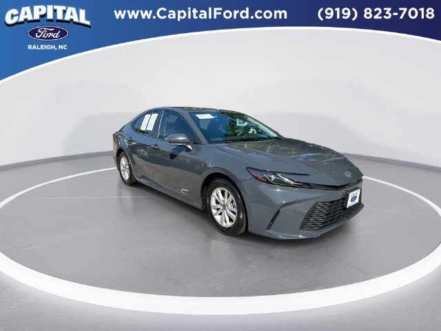 Used 2025 Toyota Camry LE FWD image 2