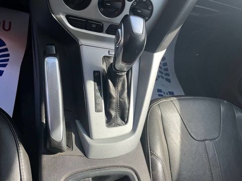 Used 2014 Ford Focus SE w/ Equipment Group 201A image 10