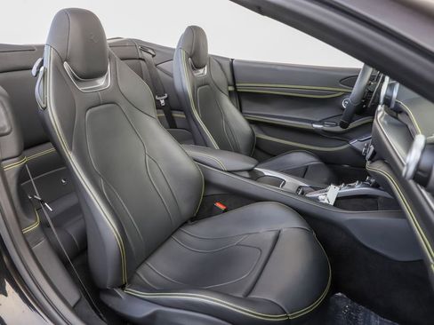Certified 2020 Ferrari Portofino image 12
