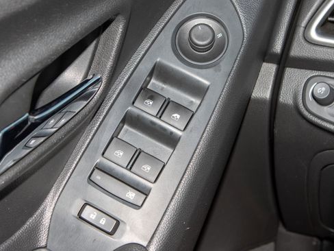 Used 2020 Chevrolet Trax LS image 25