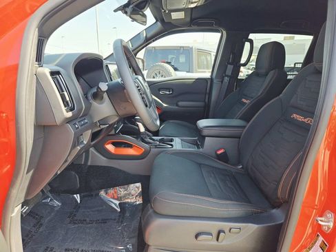 Used 2025 Nissan Frontier PRO-4X w/ Pro Convenience Package AWD/4WD image 11