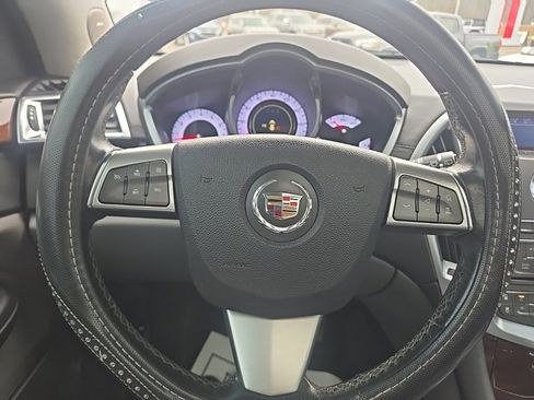 Used 2011 Cadillac SRX Luxury image 15