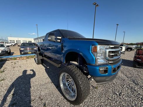 Used 2021 Ford F250 XLT AWD/4WD image 4