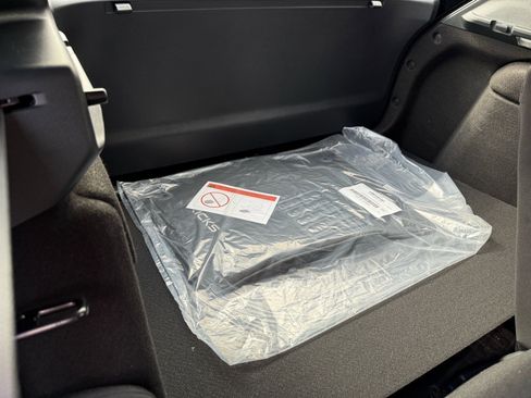 New 2025 Nissan Kicks SV image 14