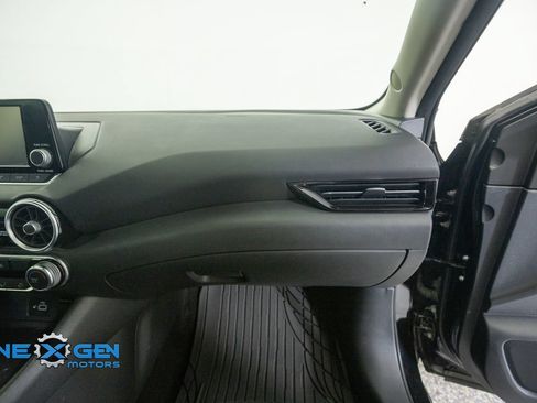 Used 2020 Nissan Sentra S FWD image 40