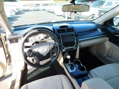 Used 2013 Toyota Camry L image 15