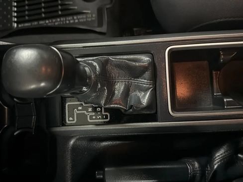 Used 2021 Toyota Tacoma TRD Off-Road w/ Technology Package RWD image 13