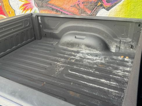 Used 2018 RAM 2500 Tradesman w/ Chrome Appearance Group image 8