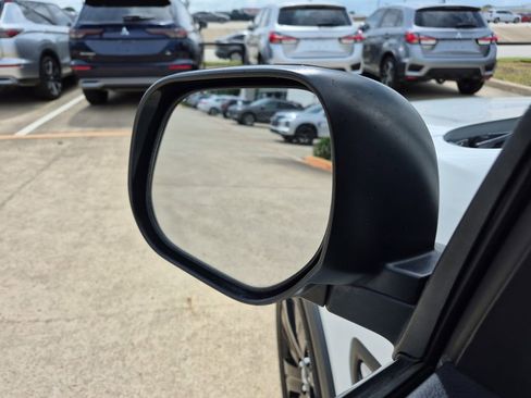Used 2021 Mitsubishi Outlander Sport LE FWD image 38