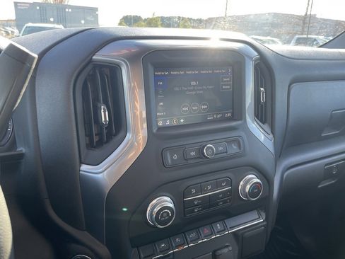 Used 2024 GMC Sierra 1500 Pro w/ Pro Value Package image 16