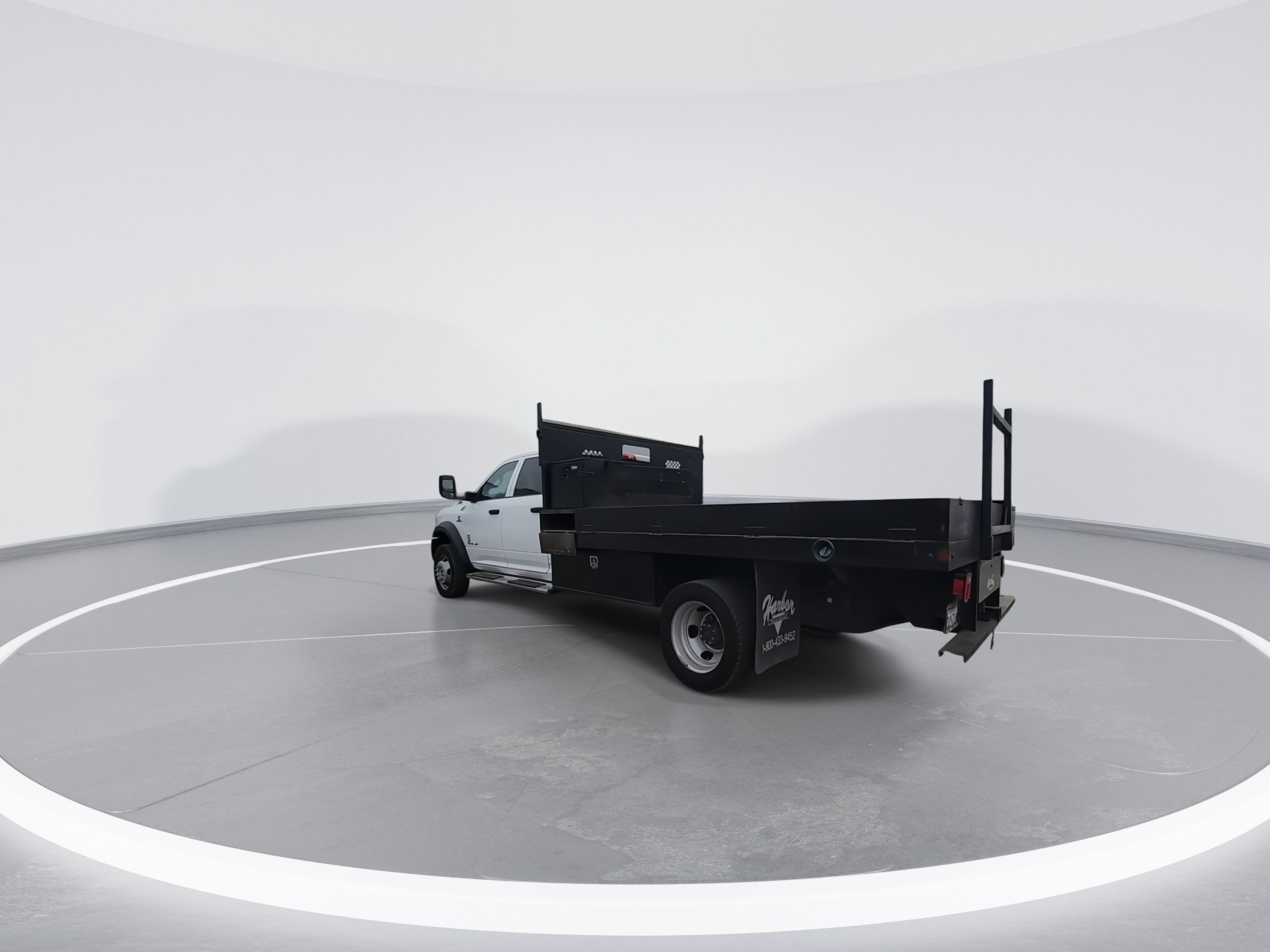 Used 2019 RAM 5500 Tradesman w/ Electrical Accessory Group AWD/4WD image 6