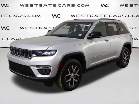 Used 2025 Jeep Grand Cherokee Limited image 1