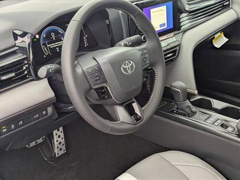 New 2026 Toyota Camry SE FWD image 3