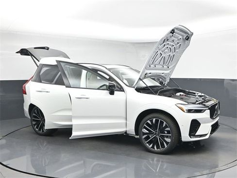 New 2026 Volvo XC60 B5 Ultra w/ Protection Package Premier image 54
