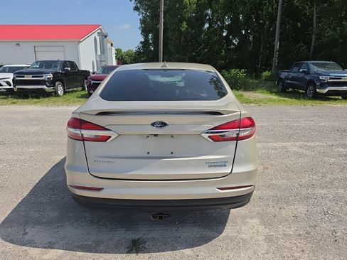Used 2019 Ford Fusion Titanium FWD image 3