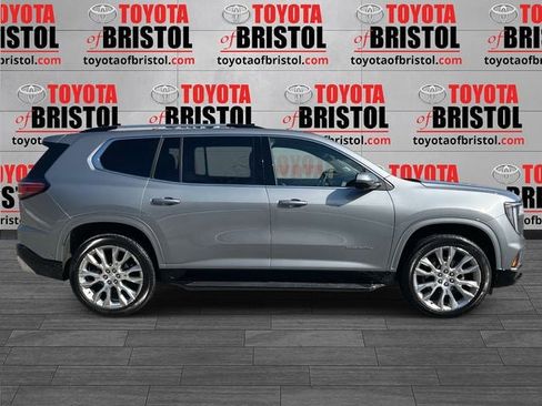 Used 2025 GMC Acadia Denali w/ Super Cruise Package image 2