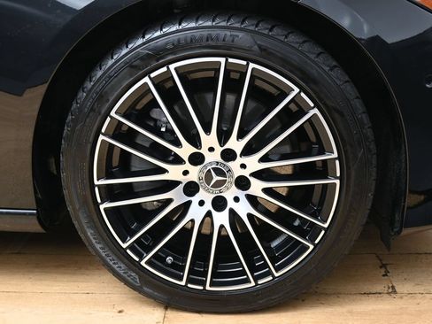 Used 2024 Mercedes-Benz C 300 Sedan image 14
