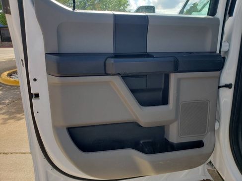 Used 2019 Ford F250 XL w/ Power Equipment Group AWD/4WD image 15