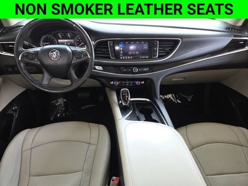 Used 2020 Buick Enclave Essence FWD image 2