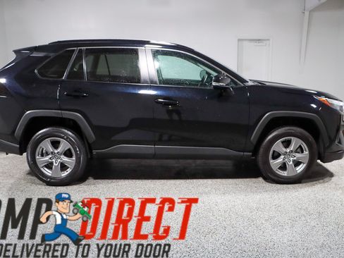 Used 2024 Toyota RAV4 XLE FWD image 6