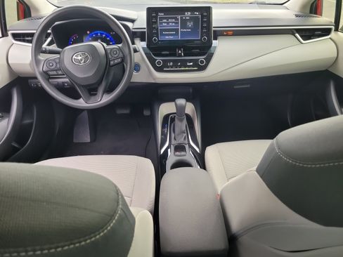 Used 2021 Toyota Corolla LE FWD image 14