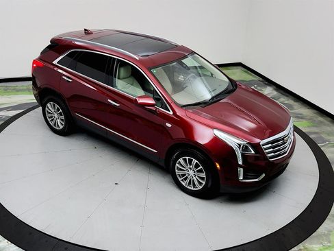 Used 2018 Cadillac XT5 Luxury w/ Driver Awareness Package image 14